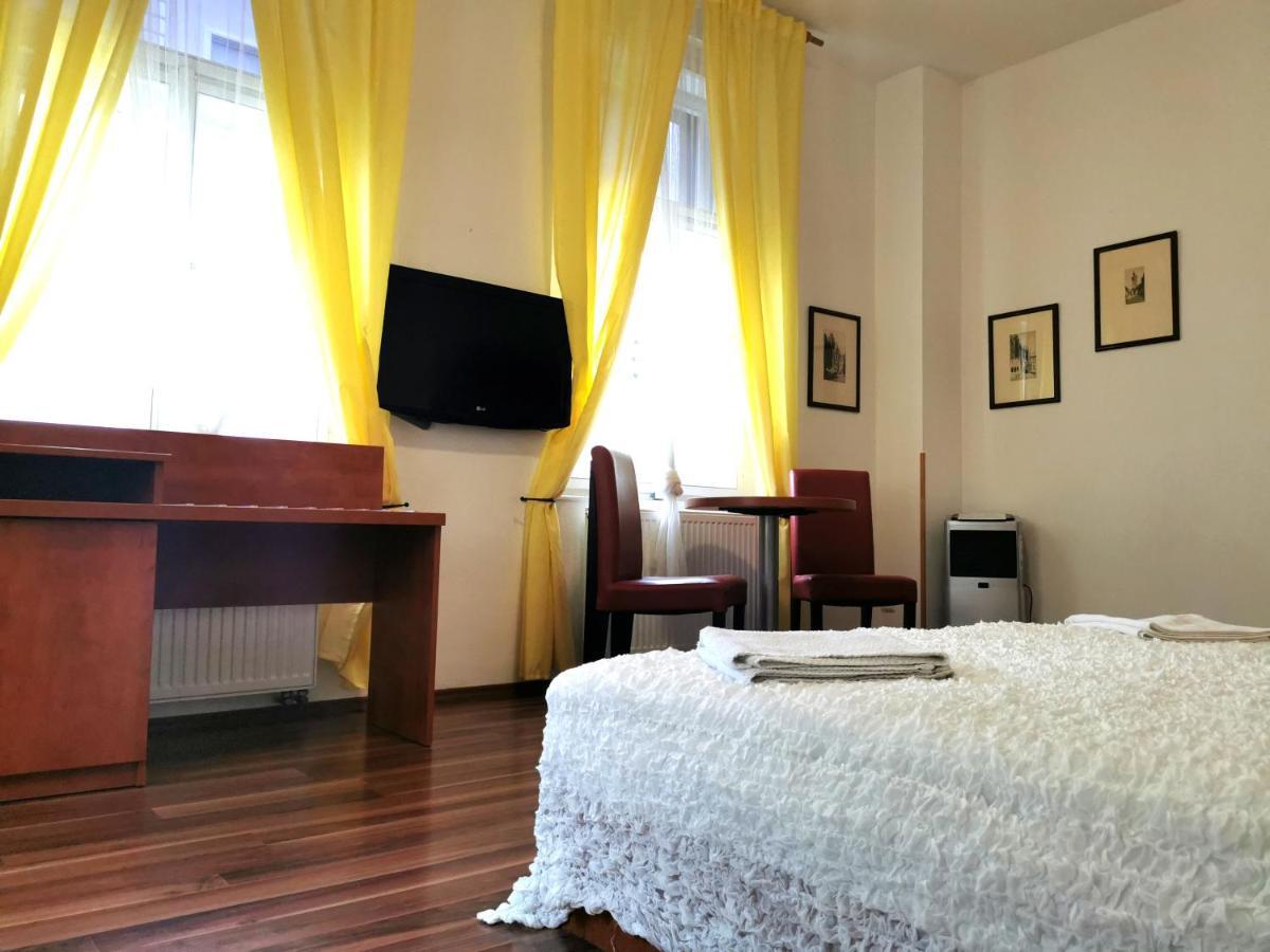 Apartment Amandment Prague Exterior photo
